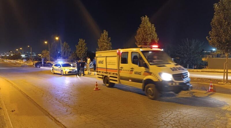 İki otomobil çarpıştı: 2 yaralı 1