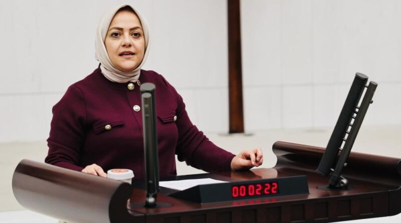 Milletvekili Ün, Özgür Özel'e yapılan saldırıyı kınadı 8