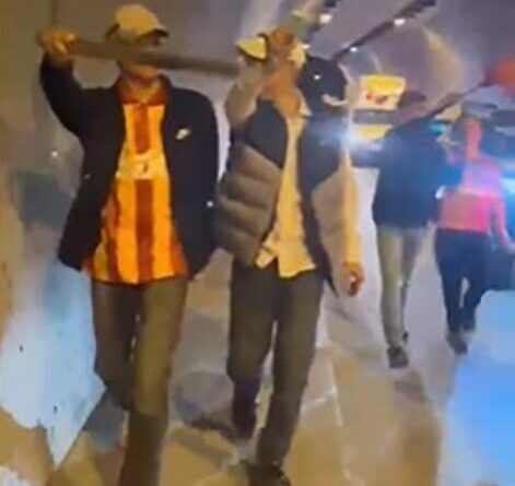 Şampiyonluk kutlamasına döner bıçaklarıyla katıldılar 1
