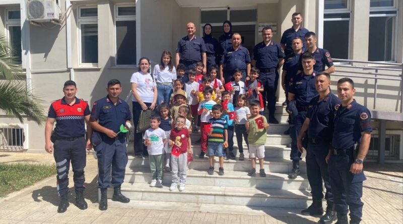 Sultanhisar'da jandarma ekipleri minikleri ağırladı 3