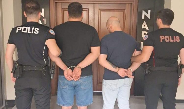 2 şüphelinin üzerinden 162 adet sentetik ecza hapı ele geçirildi 1