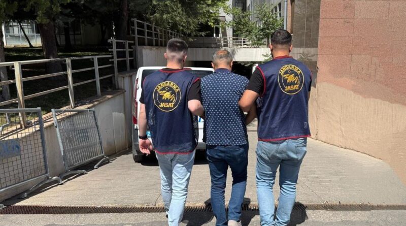 25 yıl kesinleşmiş hapis cezası olan şahıs yakalandı 1