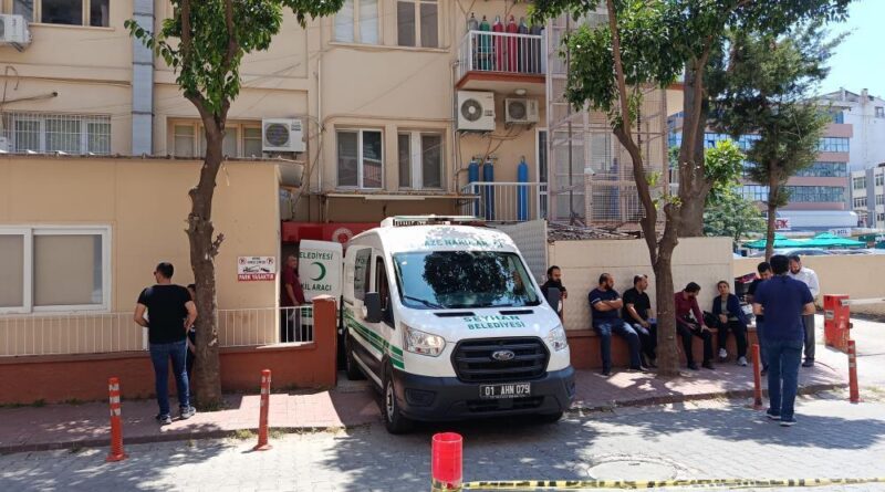 Babalar gününde hayatını kaybeden baba ve kızlarının cenazesi adli tıptan alındı 1