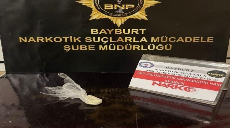 Bayburt'ta 3 şahısa uyuşturucu kullanmaktan işlem yapıldı 5