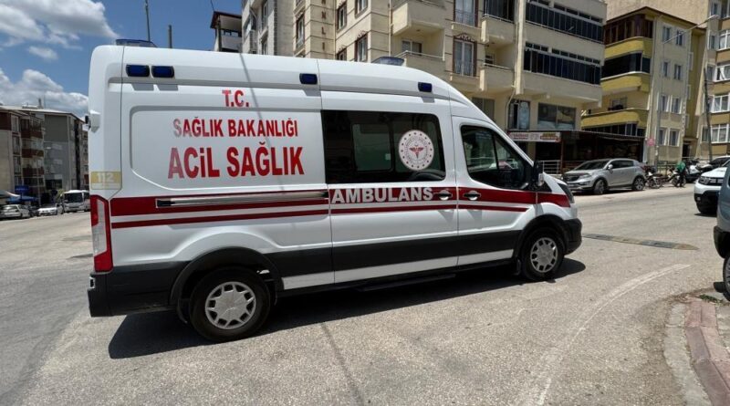 Bilecik'te otomobilin çarptığı çocuk yaralandı 1