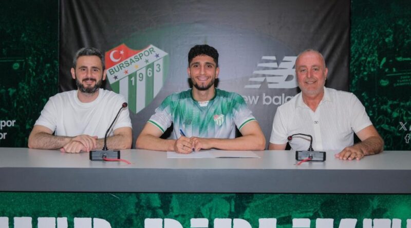 Bursaspor, Emrehan Gedikli ile sözleşme imzaladı 1