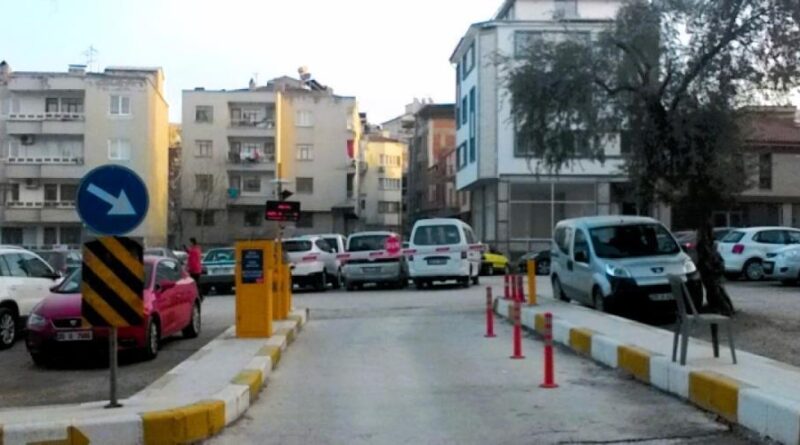 Denizlispor, otoparkları kiraya veren eski Başkan Uz hakkında da suç duyurusu yapacak 1