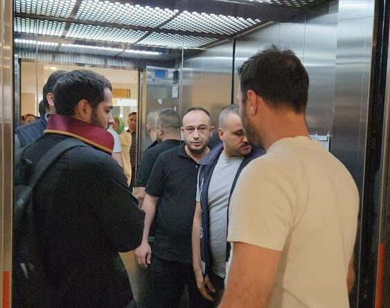 Dolandırıcı avukatı yazım hatası ele verdi, adliyede yapılan operasyonla tutuklandı 1