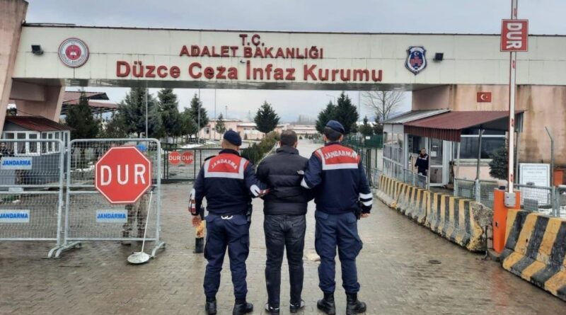 Düzce’de aranan 21 bin 700 kişi sorgulandı 20 kişi tutuklandı 1