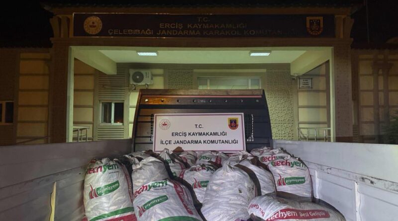 Erciş'te 2 ton kaçak avlanmış balık ele geçirildi 1