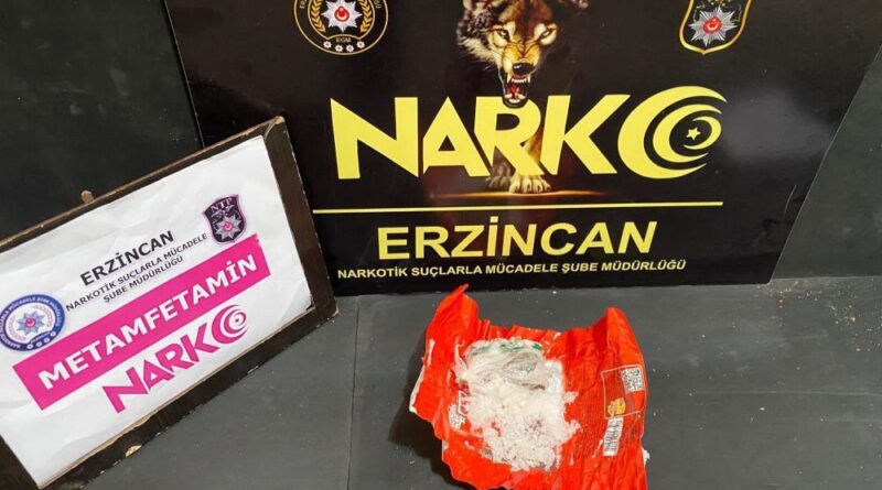 Erzincan’da bir miktar metamfetamin ele geçirildi 1