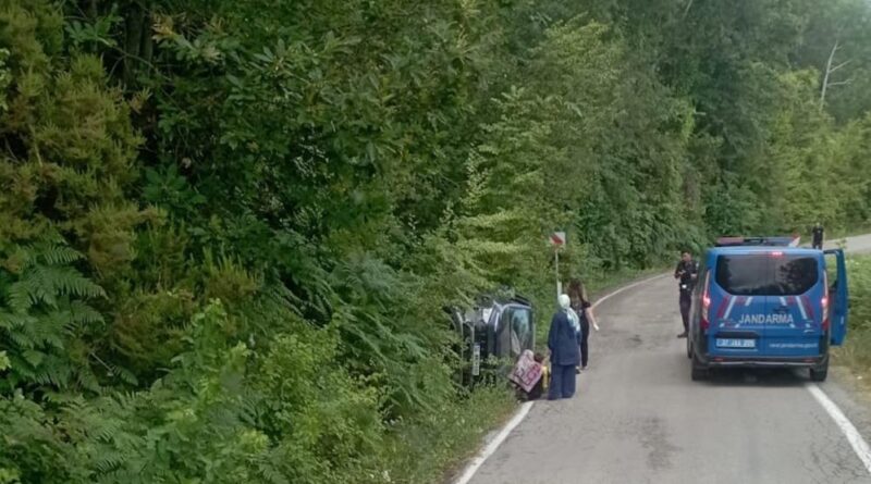 Kastamonu'da takla atan cipteki 1 kişi yaralandı 1