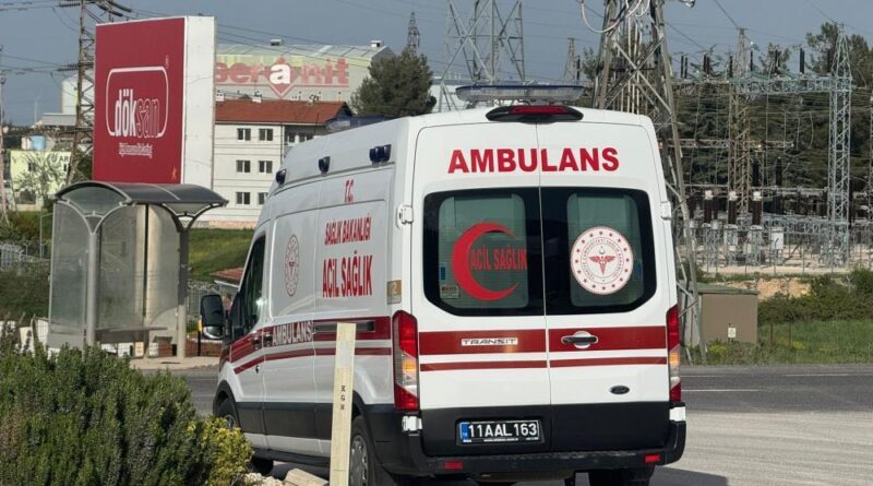 Kaza kavşağında yeniden kaza 1