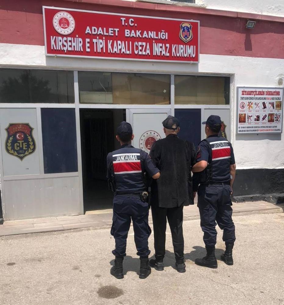 Kırşehir’de “yağma” suçundan aranan firari hükümlü yakalandı