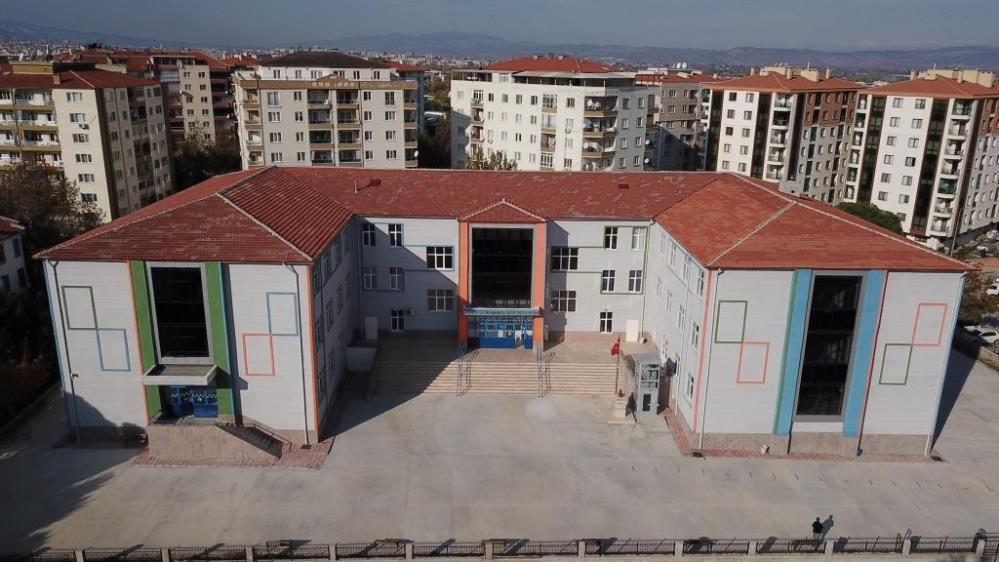 Manisa’da 270 binden fazla öğrenci karne alacak