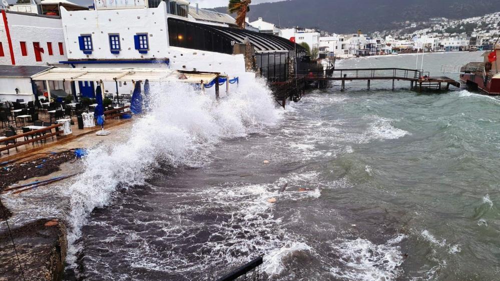 Meteorolojiden Bodrum-Marmaris arası denizde fırtına uyarısı
