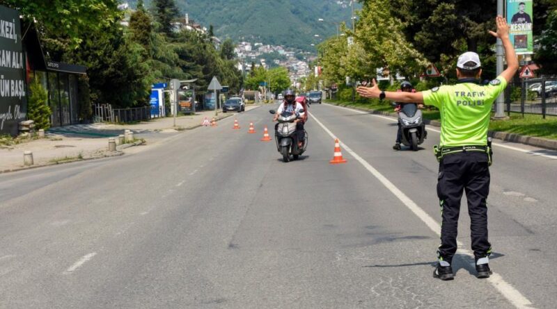 Ordu'da 9 günde 22 bine yakın araç ve sürücüsü denetledi 1