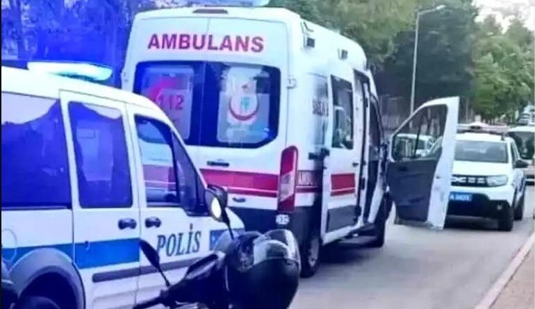 Otomobil ile motorlu bisiklet çarpıştı: 1 yaralı 6