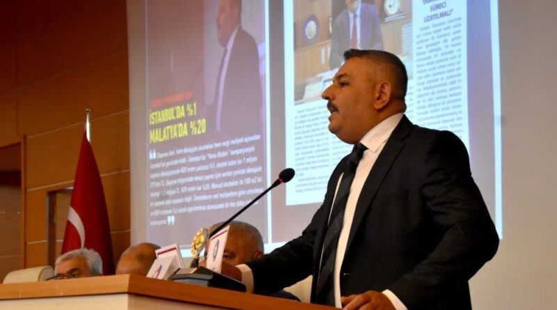 Sadıkoğlu: "Bu şehir 16 ay imar bekledi, yerinde dönüşüm süresi uzatılmalıdır" 1