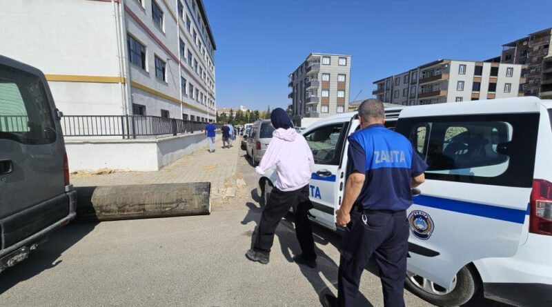 Zabıta ekipleri, geç kalan öğrenciyi LGS sınavına yetiştirdi 1