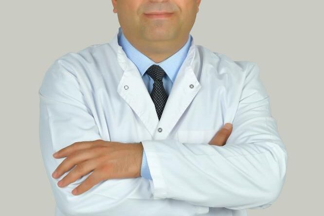 2 yaşındaki bebeğin böbreğindeki taş kapalı yöntemle alındı 1