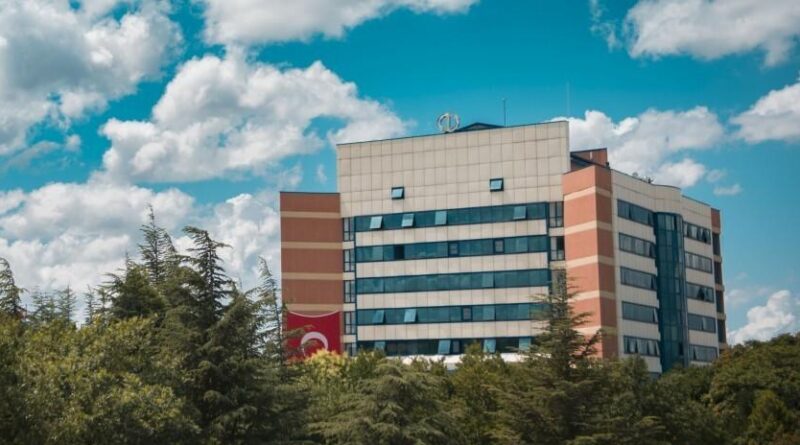 Açıköğretim'de programlar devam ediyor, fakülteler birleşti 1
