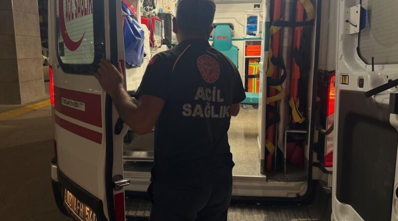 Adıyaman'da çapa motoru devrildi: 4 yaralı 1