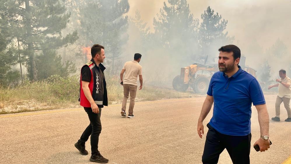 AK Parti Karabük Milletvekili Şahin “Bu, Karabük tarihinin en büyük yangını”