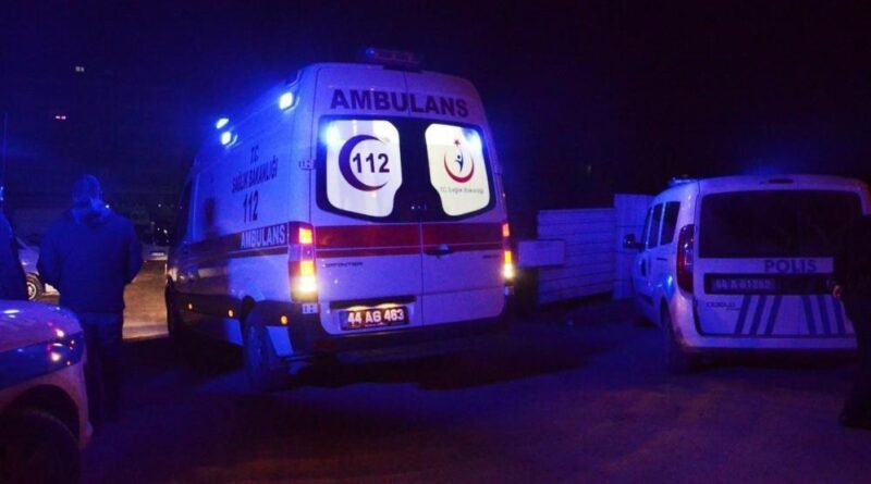 Ambulans ekibine saldırı: Sağlık personeline fiziki ve sözlü şiddet uygulandı 1