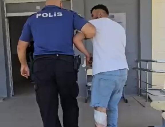 Antakya'da 'dur' ihtarına uymayan şahıs, kovalamaca sonucu yakalandı 1