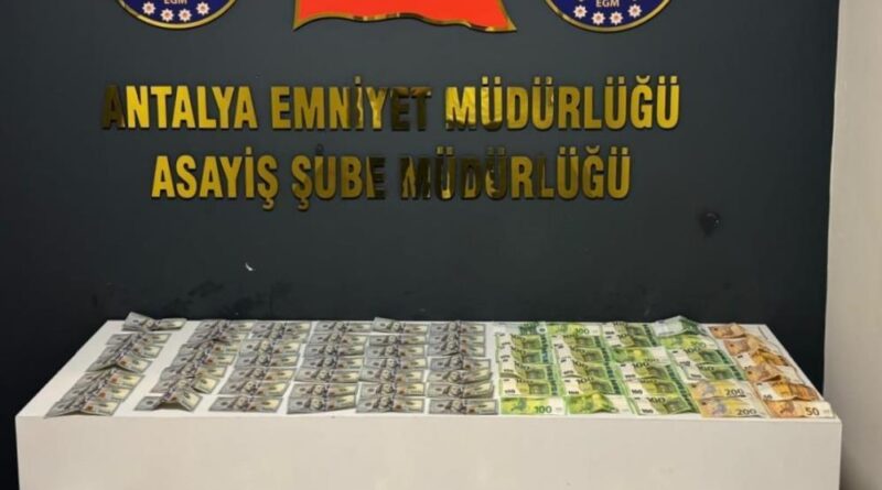 Antalya’da evden 2 milyon liralık altın ve döviz hırsızlığı 1