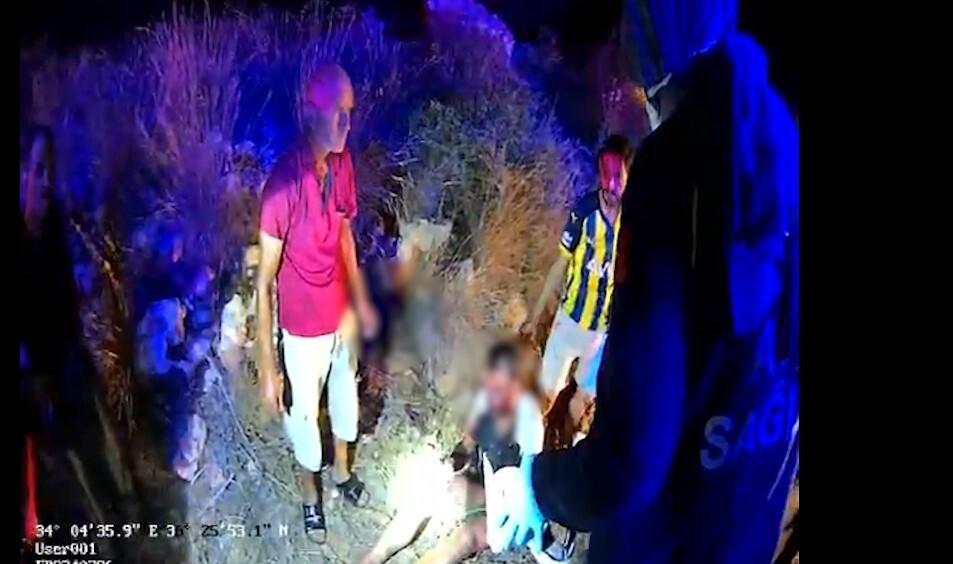 Ayağı janta sıkışan motosiklet sürücüsünü itfaiye kurtardı