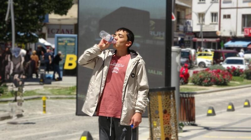 Bayburt’ta hava sıcaklığı bugünden itibaren mevsim normalleri üzerine çıkacak 1