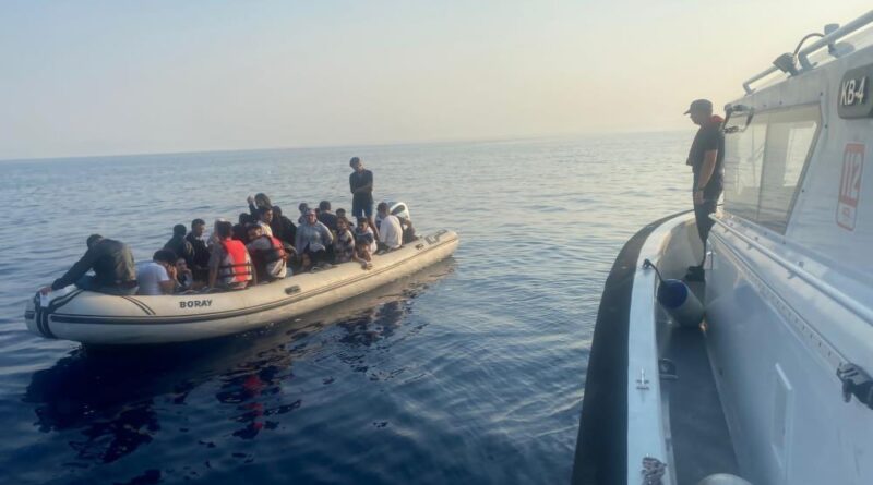 Bodrum açıklarında 37 düzensiz göçmen kurtarıldı 1
