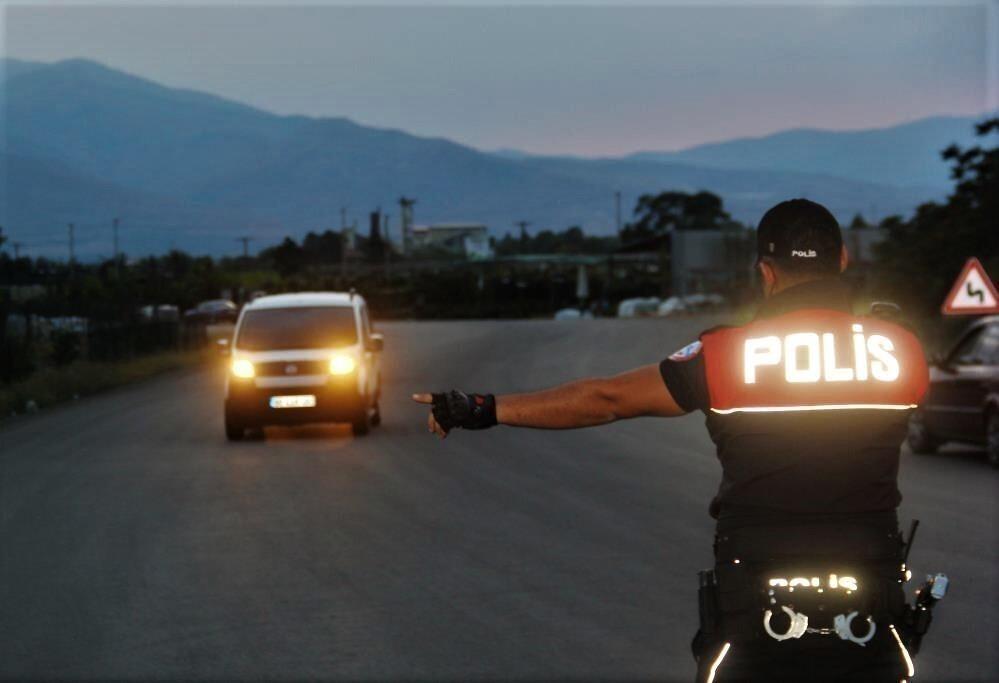 Erzincan’da aranması bulunan 17 şahıs yakalandı