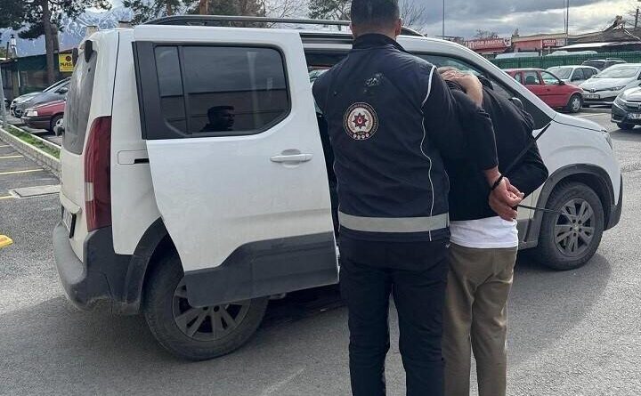 Erzincan’da çeşitli suçlardan kesinleşmiş hapis cezası bulunan 18 aranan şahıs yakalandı 1