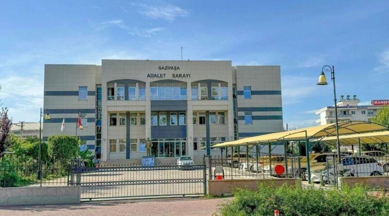 FETÖ'ye finansman sağlayan kadın tutuklandı 1