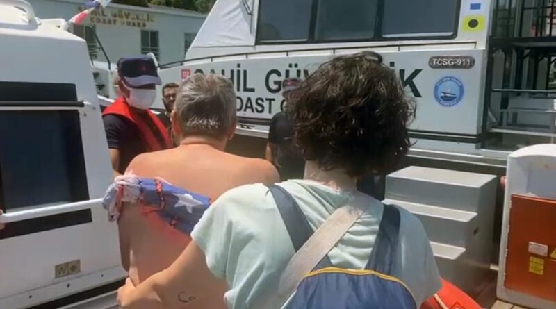 Gezi teknesinde yaralanan vatandaşın tıbbi tahliyesi gerçekleştirildi 1