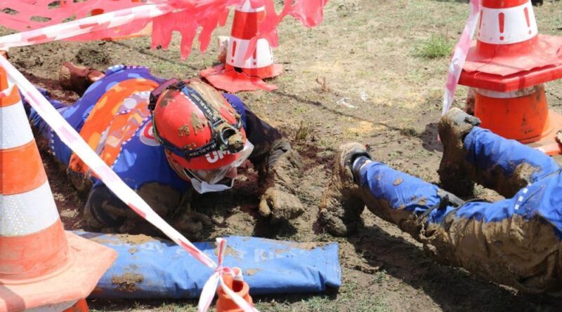 Hakkari UMKE ekibinden tatbikat 1