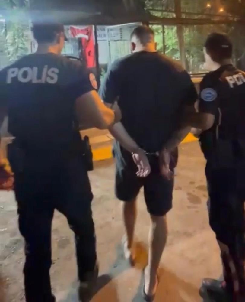İzmir’de 11 yılla aranan şahıs yakalandı