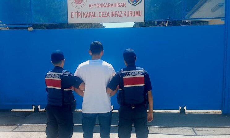 Kasten öldürme suçundan hapis cezasıyla aranan şahsı polis yakaladı 1