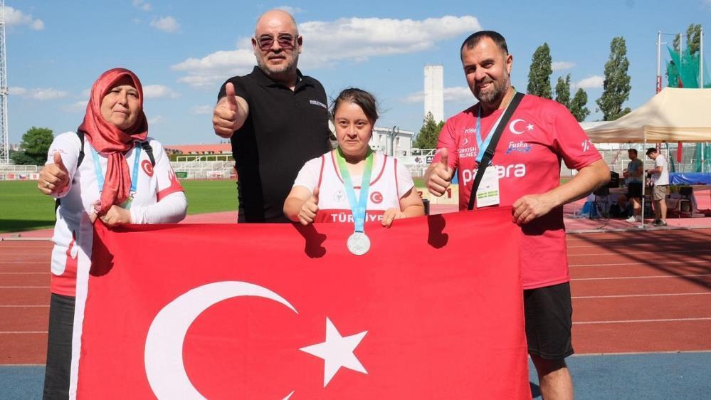 Münevvere Yılmaz’dan Avrupa’da madalya yağmuru