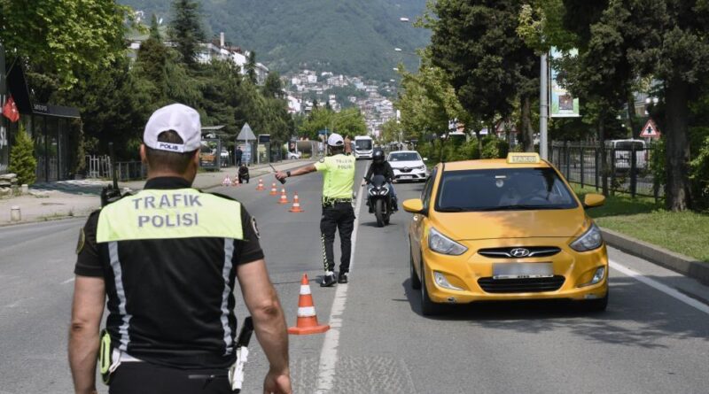 Ordu'da bir haftada 15 binden fazla araç ve sürücüsü denetledi 1