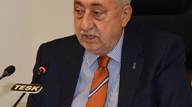 Palandöken: "Demokrasiye sahip çıkan milletimize minnettarız" 1