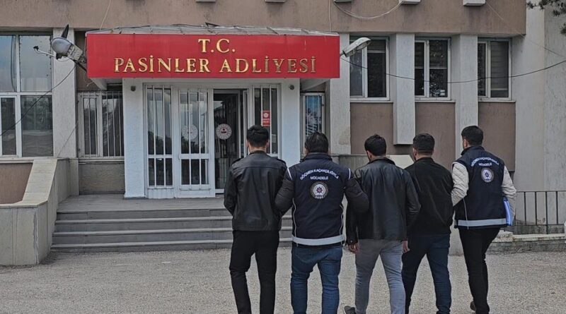 Polisten düzensiz göçmenlere operasyon 1