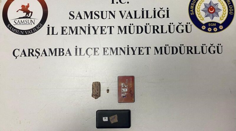 Samsun'da bir kişi ehliyet sınavına kopya düzeneğiyle girerken yakalandı 1
