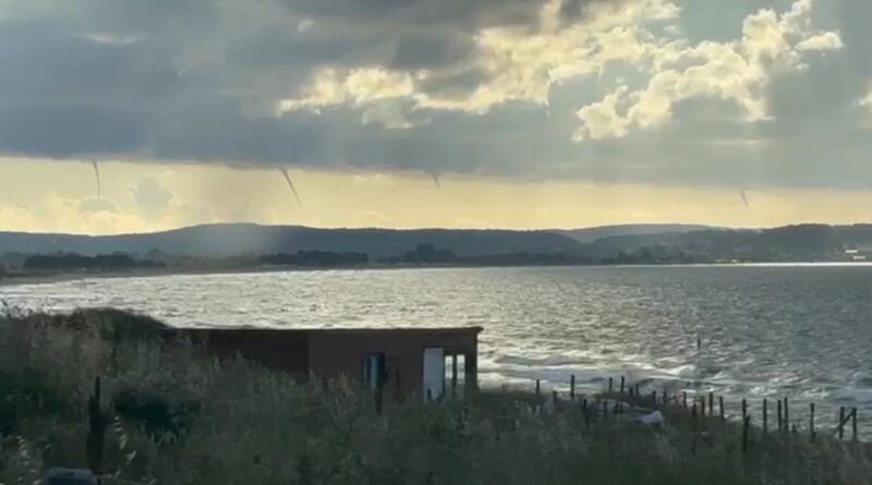 Sinop açıklarında çok sayıda hortum 1
