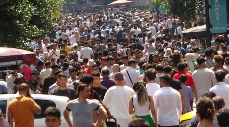 Türkiye'nin genç nüfus oranı AB üye ülkelerinden yüksek 1