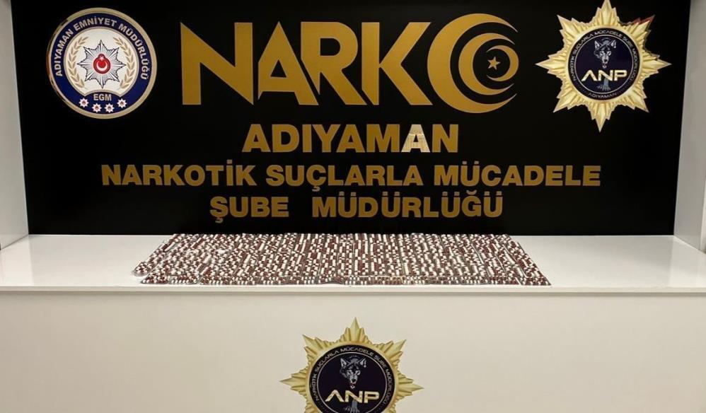 Uyuşturucu operasyonunda 3 şahıs yakalandı
