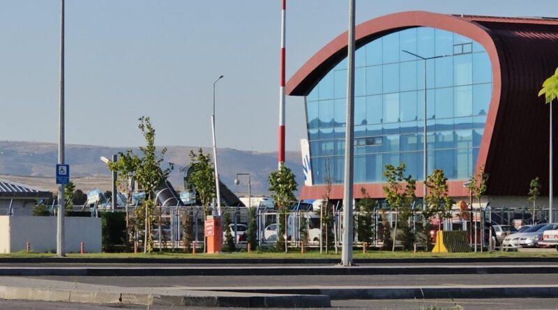 Yolcu uçağında uyuşturucu operasyonu: 1 gözaltı 1